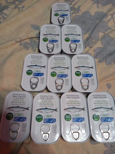 Tins sardines in - 10,