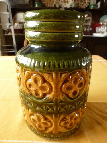 Lovely vintage small - lovely, scheurich
