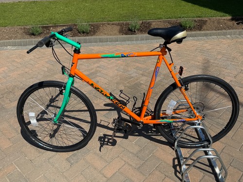 Retro 1990s saracen - 1990s, andes