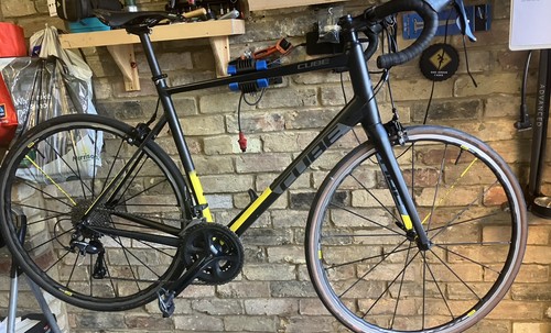 Cube attain road bike - cube,