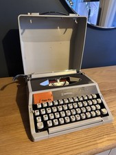 Vintage Mercury Imperial Typewriter In Case Excellent Condition Portable