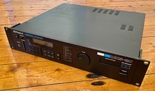 Roland MKS-20 Digital Piano Synthesizer w/ NEW BATTERY FITTED, UK Voltage