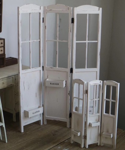 Scale dolls house - 1/12,