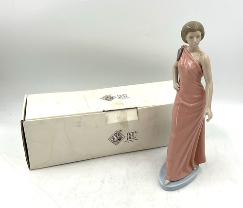 Nao lladro porcelain - nao, by