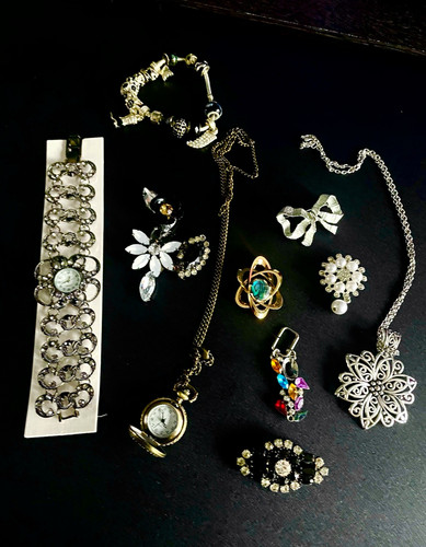 Costume jewellery mixed lot - mixed,