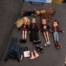 Vintage 2001 Bratz Fashion  Dolls Bundle × 5 Job lot Fully Dressed with extra s 