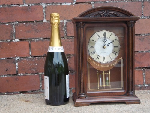 London clock company - london, mantle