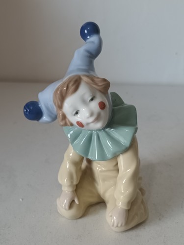 Nao lladro joy - by, 1067