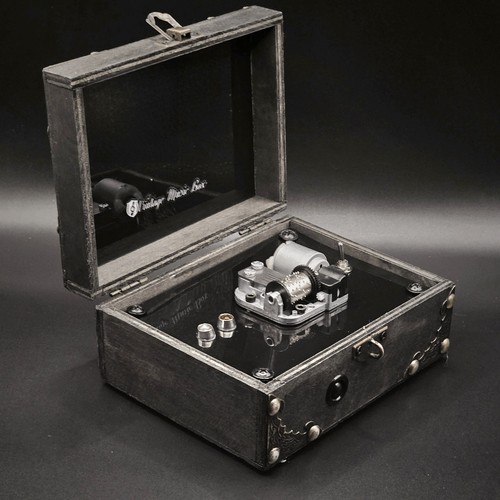 Vintage paranormal music box - vintage,