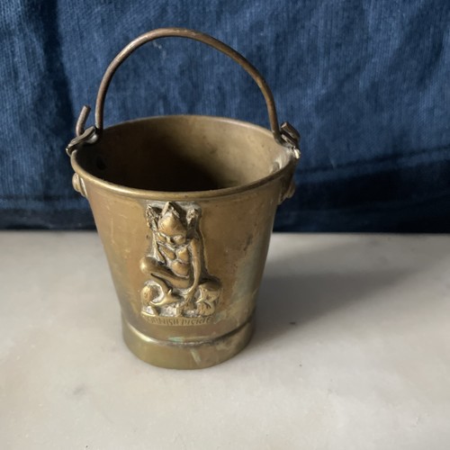 Vintage small brass decorative - vintage,