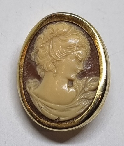 Vintage gold tone - tone, cameo