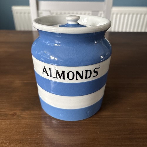 Green cornishware almonds - g,