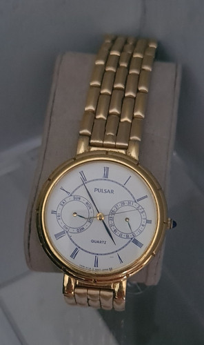 Pulsar quartz gold tone - quartz,