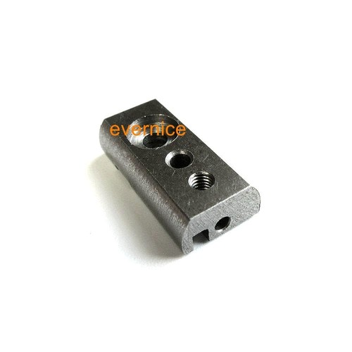 Needle bar clamp for - needle, adler