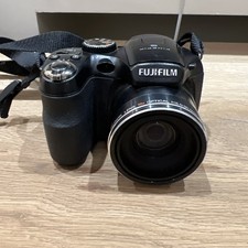 Fujifilm FinePix S1800 Digital