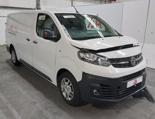 VAUXHALL VIVARO AUDIO & SAT NAV DISPLAY SCREEN