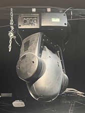 1x Martin Mac 250 Moving Head