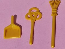 PLAYMOBIL CLEANING USEFUL