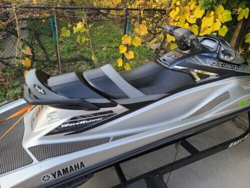Yamaha waverunner cruiser - yamaha,