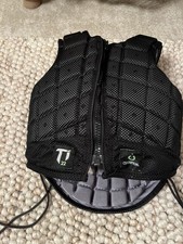 Champion Titanium Ti22 Body Protector medium child reg back  - black 2018 regs