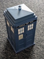 10th Doctor Who Electronic TARDIS 12” Model Battles in Time Trading Card Case