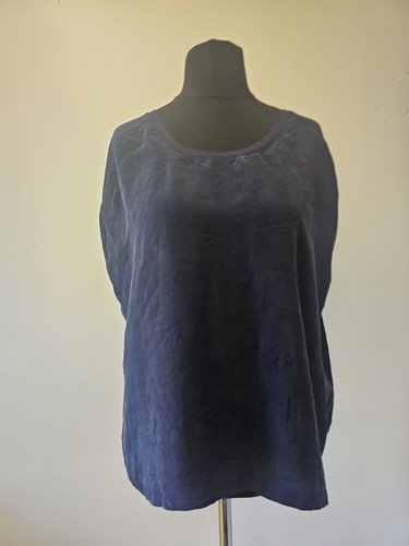 Womans crea concept - navy, blue