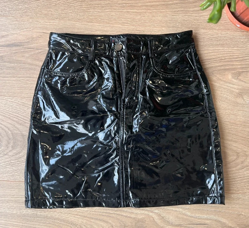 Daysie black latex look - look, mini