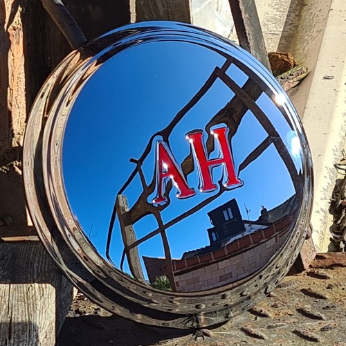 Austin healey sprite hub - austin,