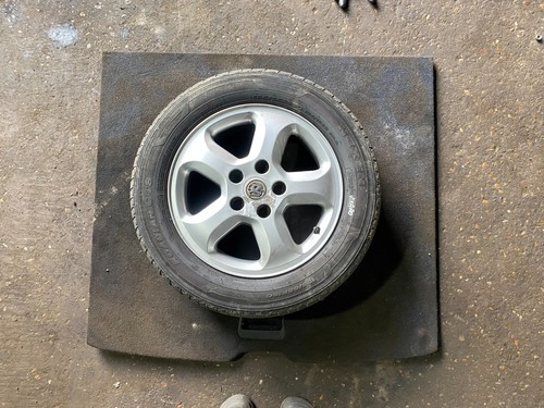 Vauxhall vivaro x83 alloy - vauxhall,