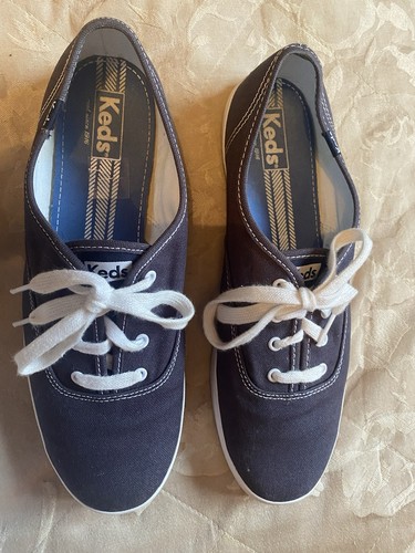 Ladies preowned hardly used - preowned,