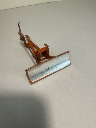 Britains scale farm - 1:32,