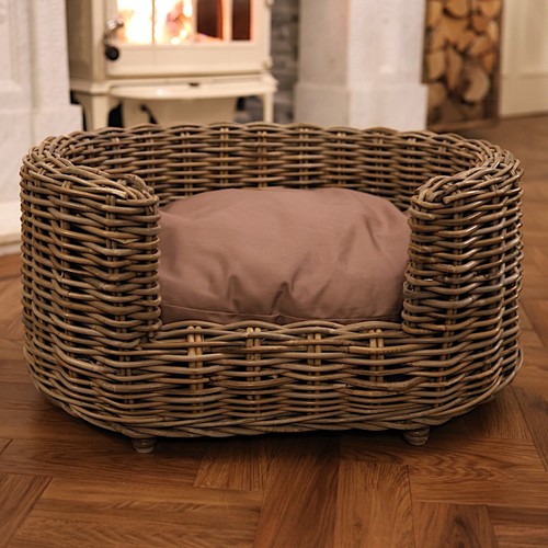 Handmade luxury rattan pet bed - rattan,