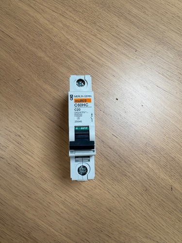 Merlin gerin amp mcb type - gerin, c