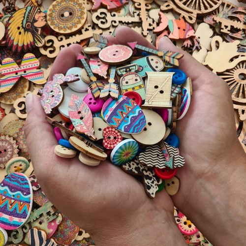 100 amazing mixed - 100+, buttons