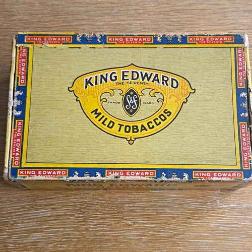 King edward vintage wood cigar - king,