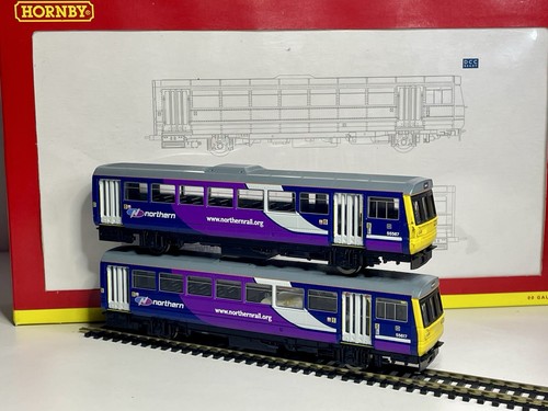 Hornby r3140 class 142 - hornby,