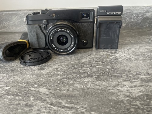 Fujifilm pro1 18mm f - +, f/2.0