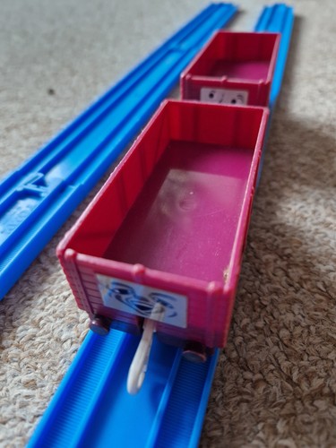 Trackmaster thomas friends - thomas,