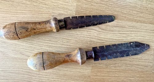 Vintage pair saw setting - pair,