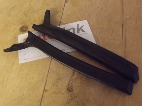 Soft top rubber side seal