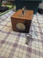 Jundes Thexor Pigeon Clock