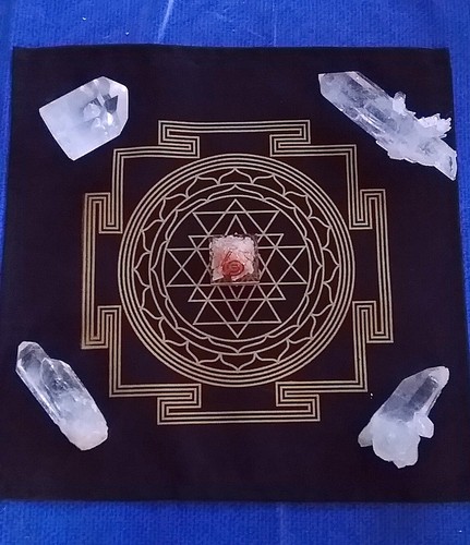 Sri yantra crystal grid mat - sri,