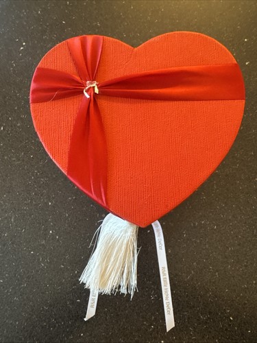 Heart shaped cardboard box - cardboard,