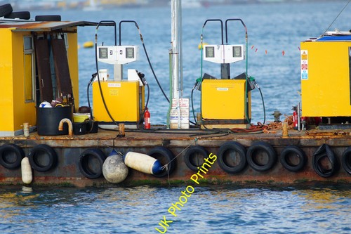Photo fuel barge poole - fuel,