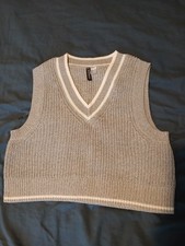 H&M divided grey pullover tank