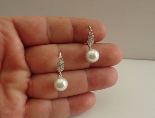 Pearl dangling earrings lab - w/,