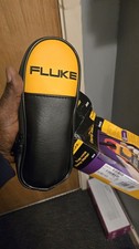 Fluke 323 Clamp Multimeter