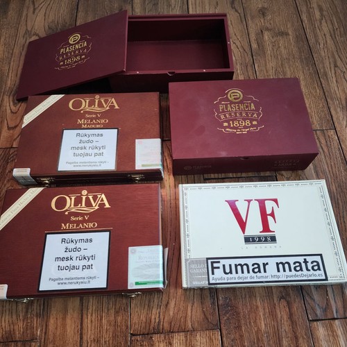 Empty assorted cigar - x,