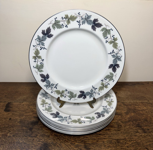 Royal doulton set dinner - doulton, of