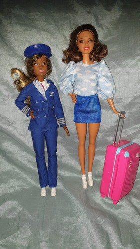 Barbie dolls bundle - 2,
